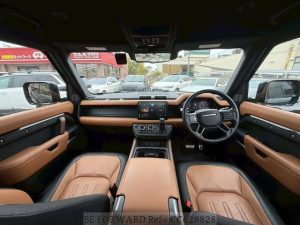 Land Rover Defender 110 2023