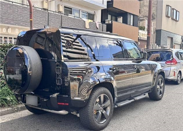 Land Rover Defender 110 2024