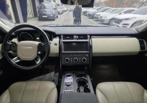 Land Rover Discovery 5 2020