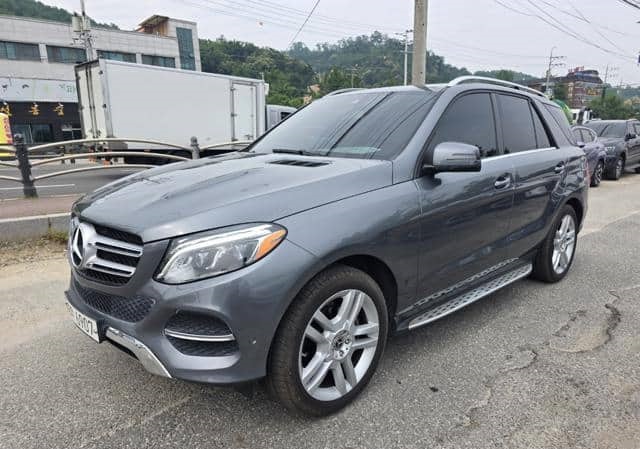 Mercedes-Benz GLE-Class 2018