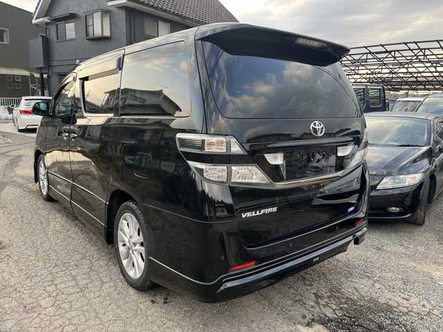 Toyota Vellfire 2009