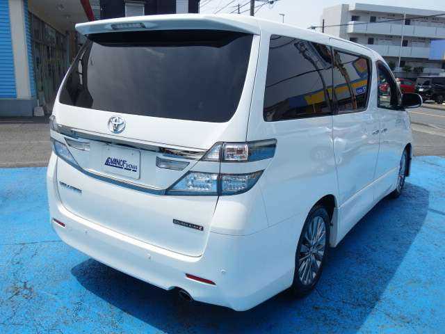 Toyota Vellfire 2014