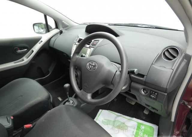 Toyota Vitz 2010