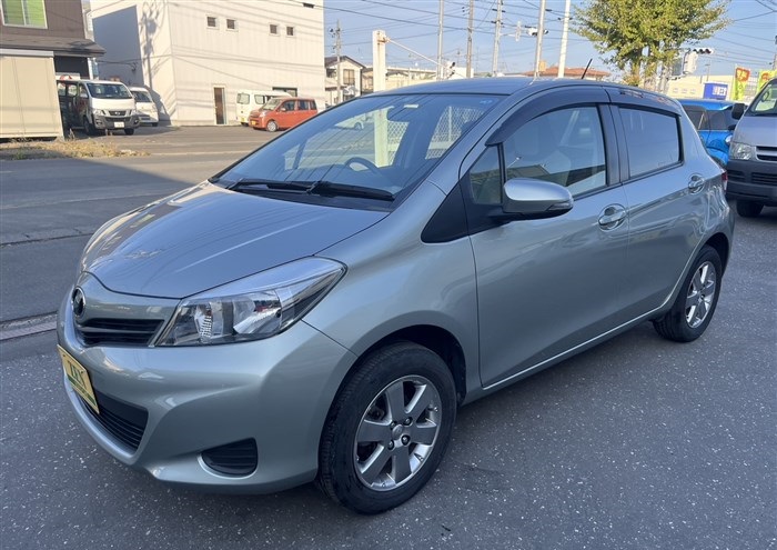 Toyota Vitz 2011