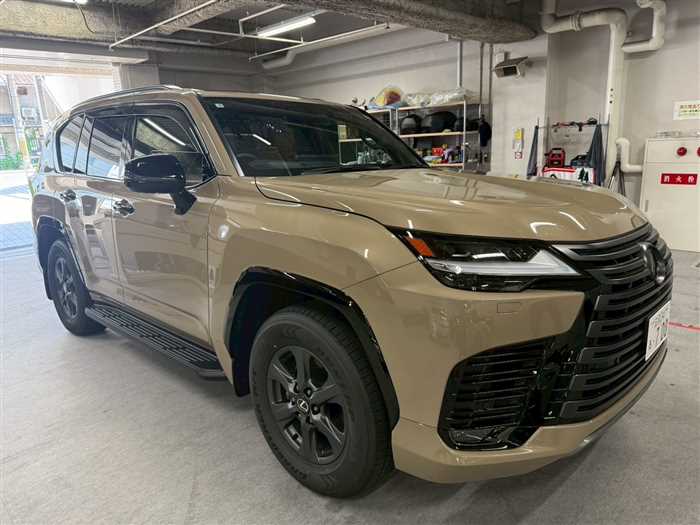 Lexus LX 2025