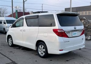 Toyota Alphard Hybrid 2013