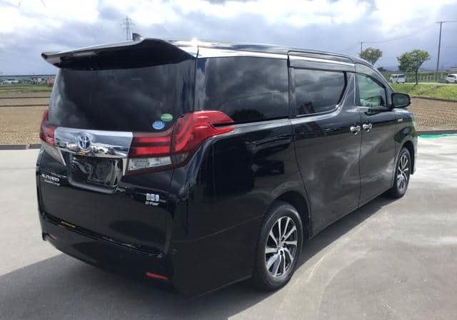 Toyota Alphard Hybrid 2015