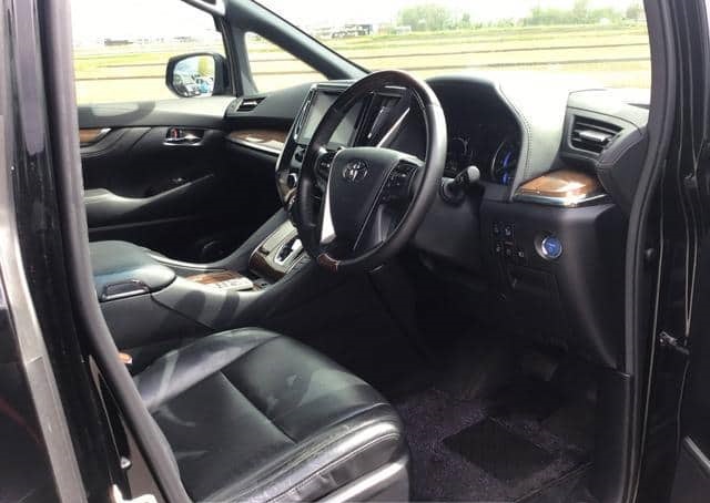 Toyota Alphard Hybrid 2015