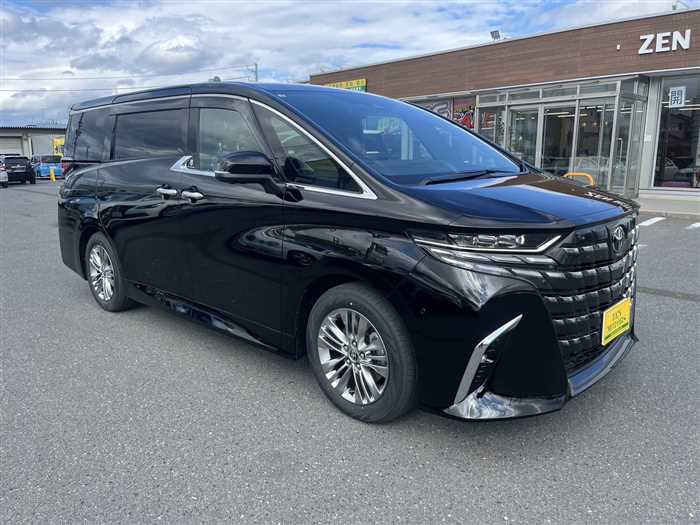 Toyota Alphard Hybrid 2025