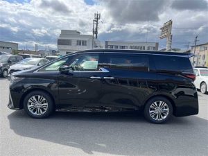 Toyota Alphard Hybrid 2025