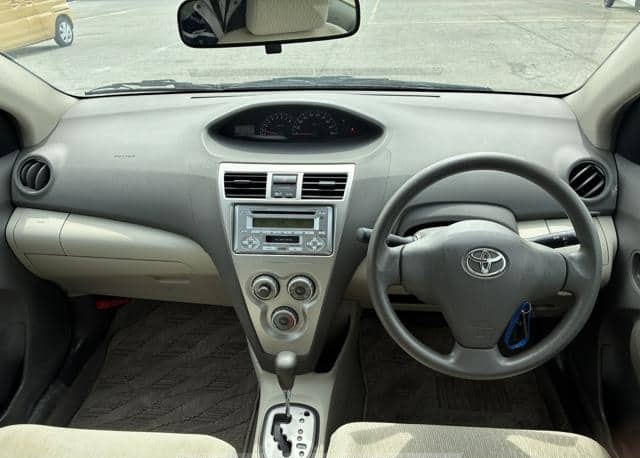 Toyota Belta 2008