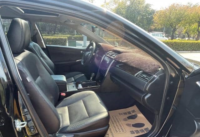 Toyota Camry 2015