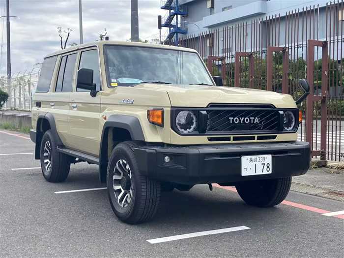 Toyota Landcruiser 70 2024