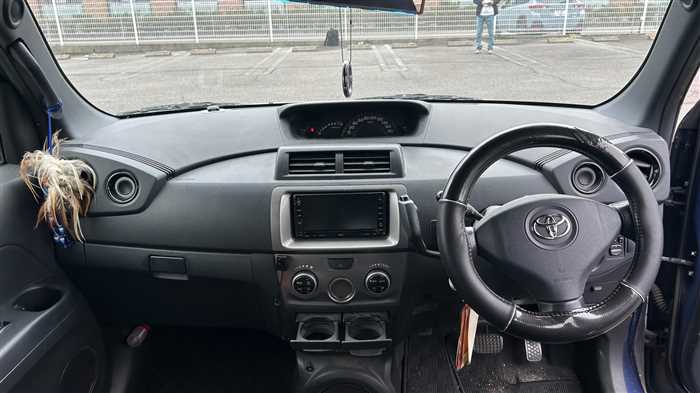 Toyota bB 2006