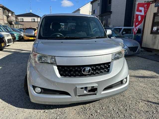 Toyota bB 2009