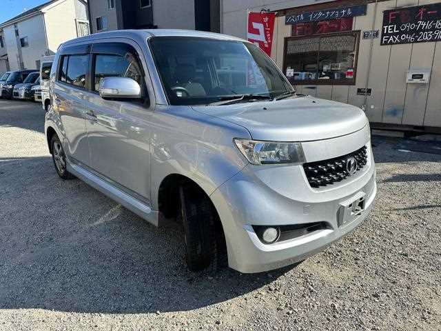 Toyota bB 2009