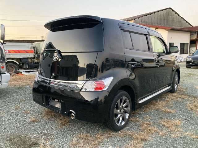 Toyota bB 2015