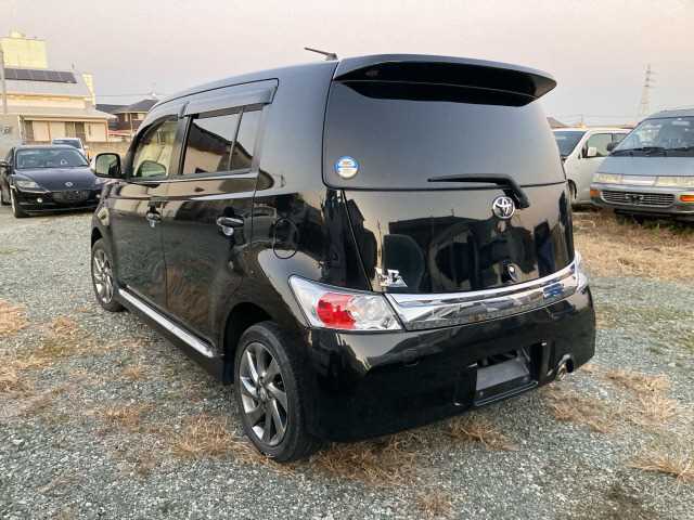 Toyota bB 2015