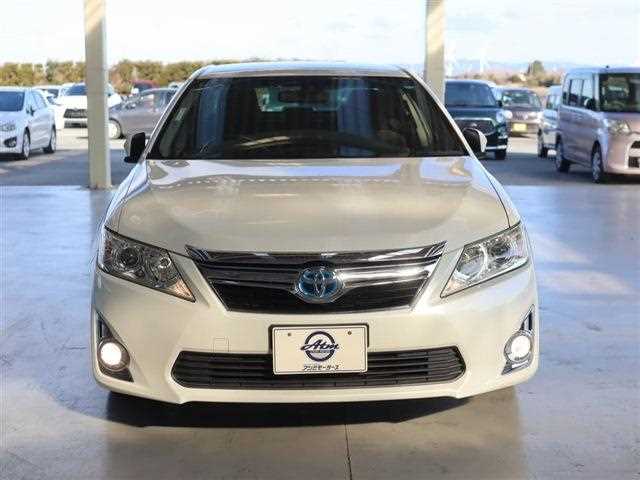 Toyota Camry Hybrid 2013