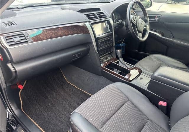 Toyota Camry Hybrid 2015