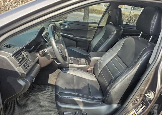 Toyota Camry Hybrid 2017