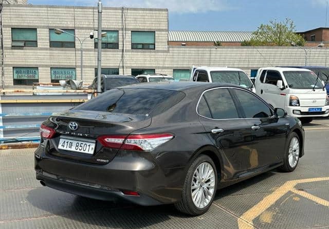 Toyota Camry Hybrid 2019