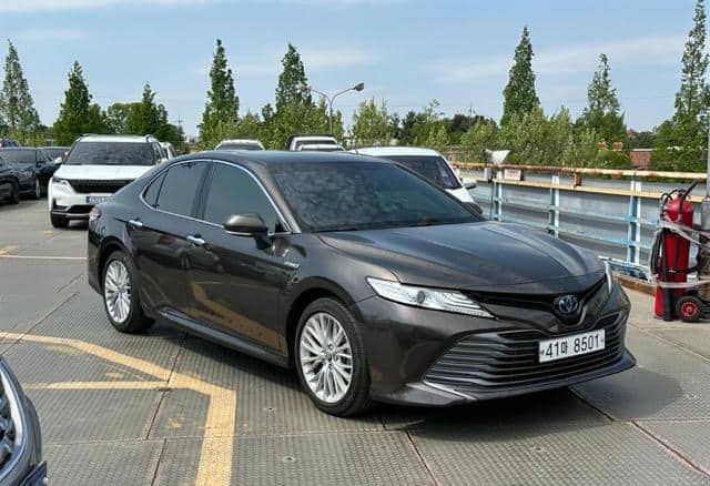 Toyota Camry Hybrid 2019