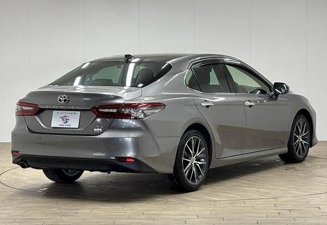 Toyota Camry Hybrid 2022