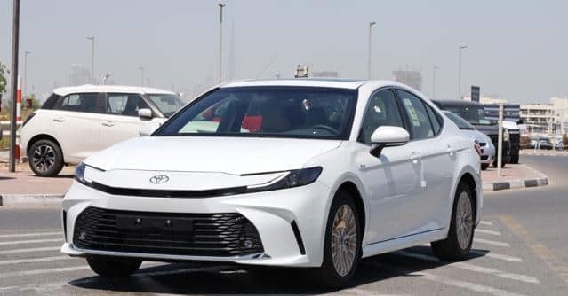 Toyota Camry Hybrid 2025