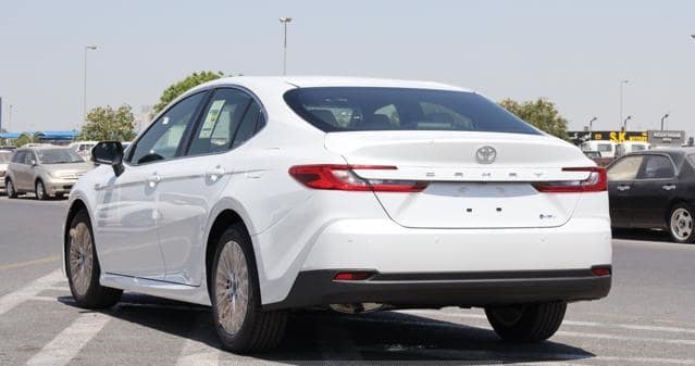 Toyota Camry Hybrid 2025