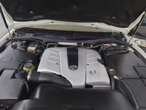 Toyota Celsior 2005