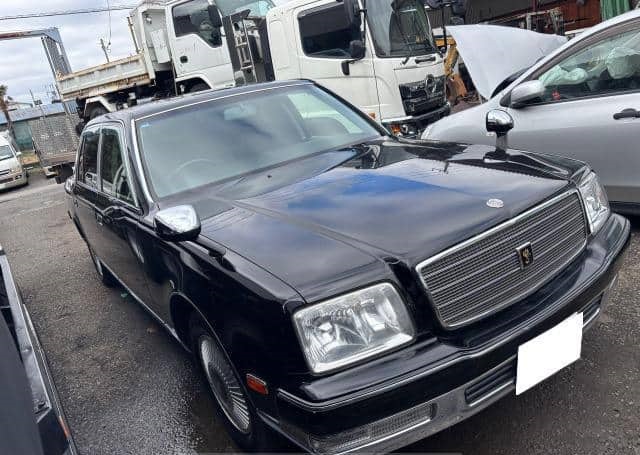Toyota Century 2013