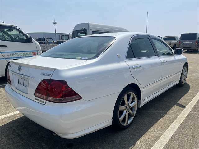 Toyota Crown 2006