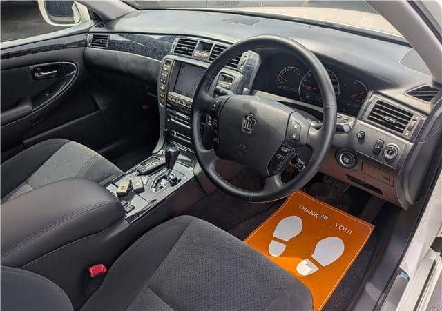 Toyota Crown 2008