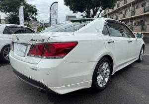 Toyota Crown 2015