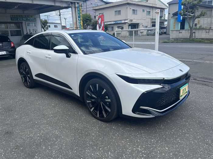 Toyota Crown 2023