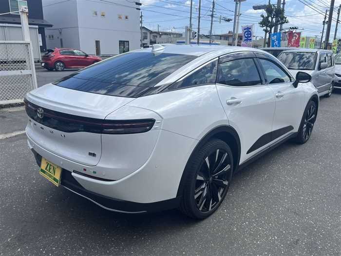 Toyota Crown 2023