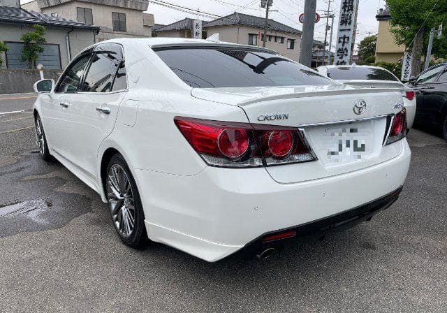 Toyota Crown Athlete Series 2016