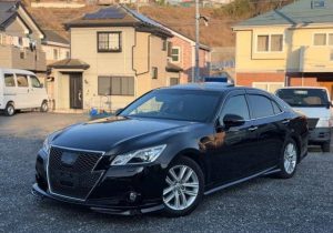 Toyota Crown Athlete Series 2015