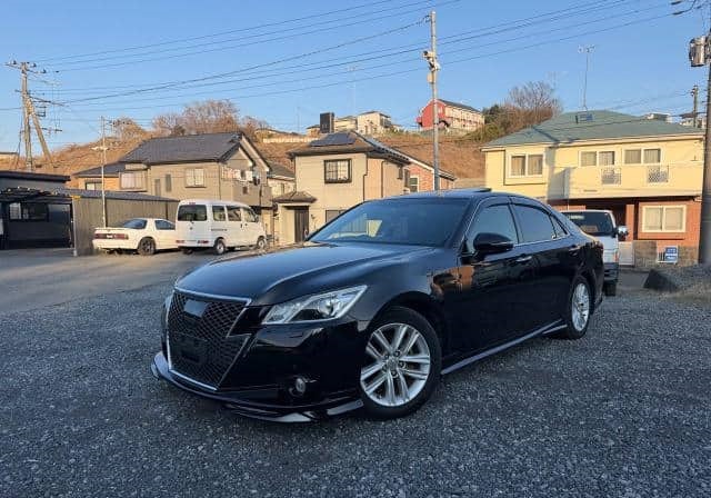 Toyota Crown Athlete Series 2015