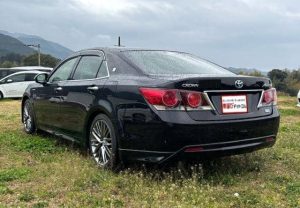 Toyota Crown Athlete Series 2017