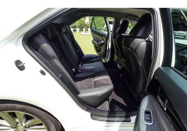 Toyota Crown Athlete Series 2018