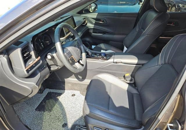 Toyota Crown Hybrid 2024