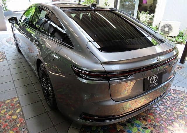 Toyota Crown Hybrid 2026