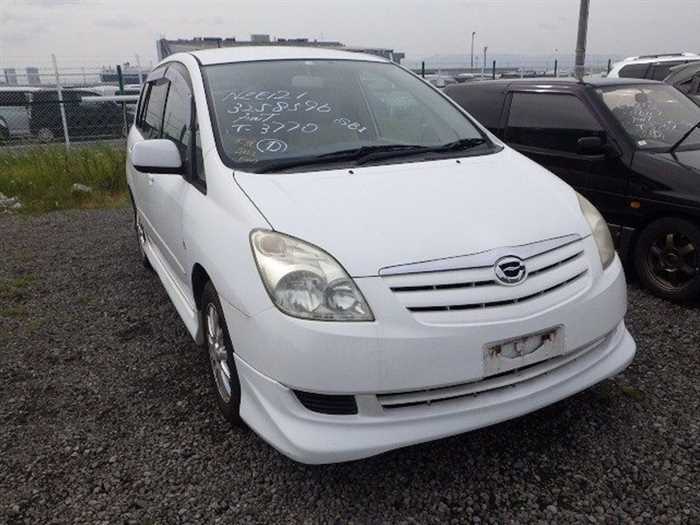 Toyota Corolla Spacio 2004