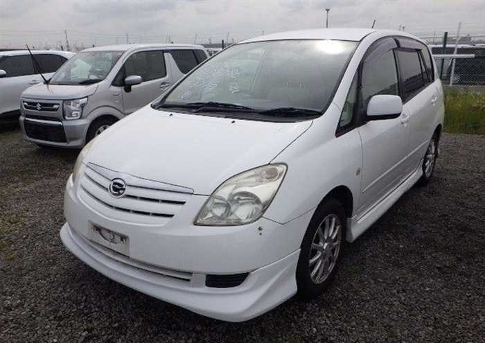 Toyota Corolla Spacio 2004