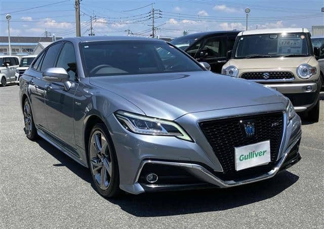 Toyota Crown Hybrid 2018