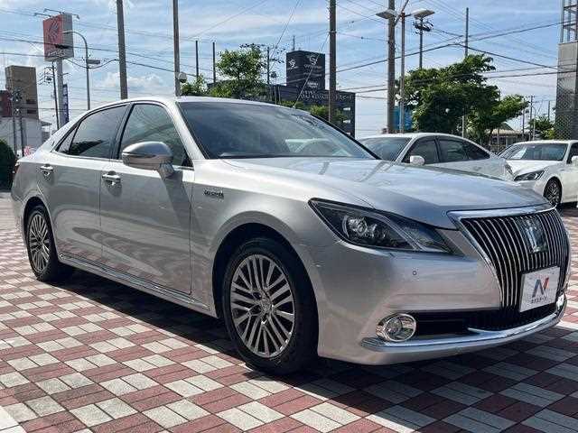 Toyota Crown Majesta 2017