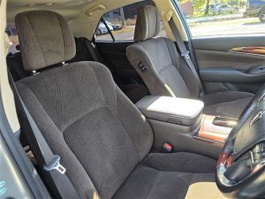 Toyota Crown Royal Series 2013
