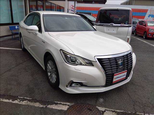Toyota Crown Royal Series 2015